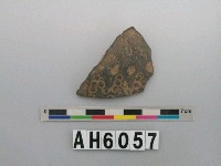 藏品(黑色細砂陶片)的圖片